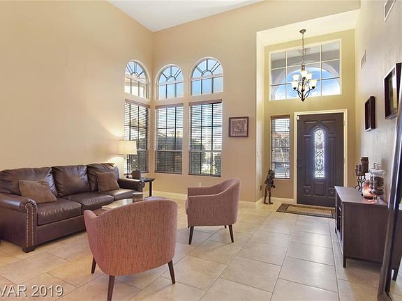 2nd image of 10144 Hill Country Ave