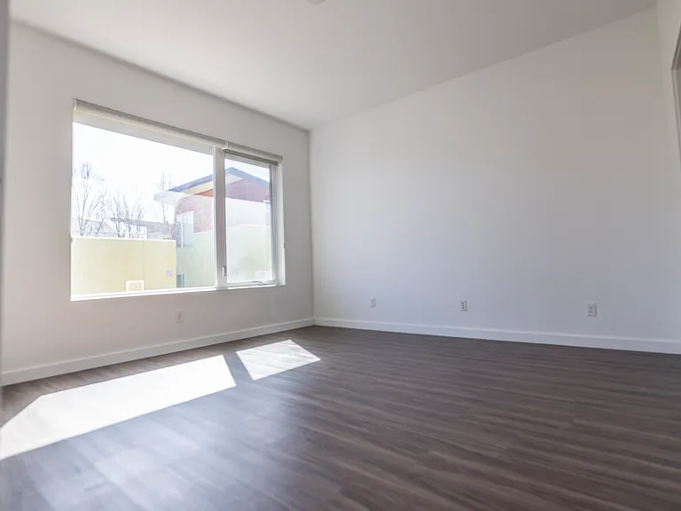 2025 Ionosphere St — Photo 11
