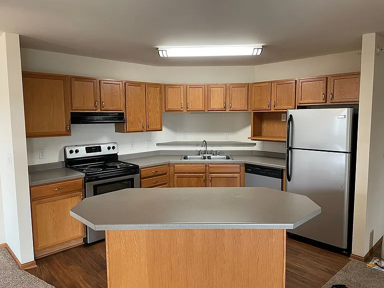 Door Creek Apartments — Photo 2