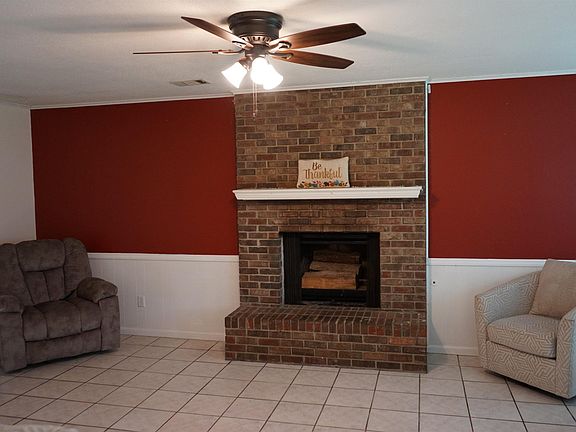 5th image of 1412 Green Mountain Dr