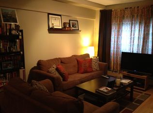 900 W Fullerton Ave APT 1B, Chicago, IL 60614