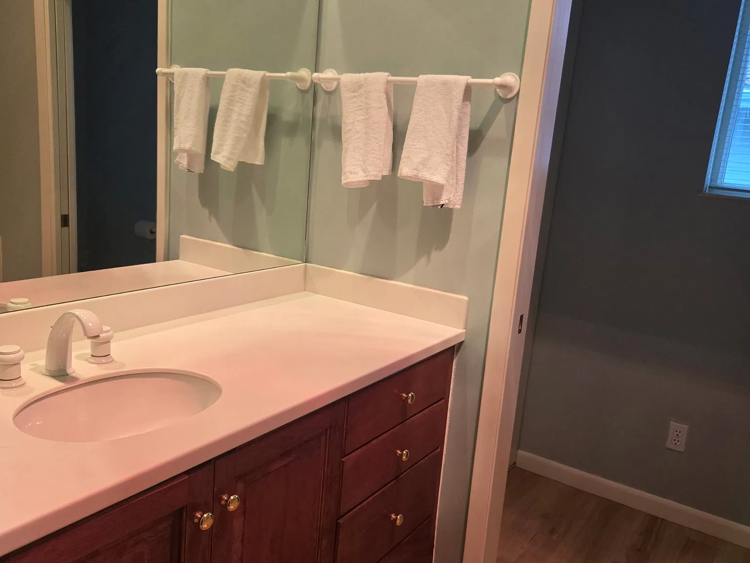 2 bed, 1040 sqft, $1,800 — Photo 2