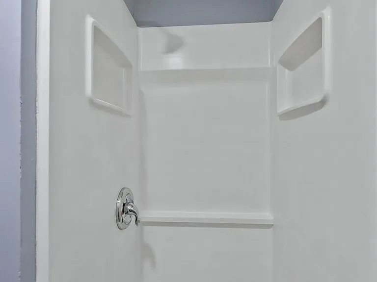 24 Begonia St — Photo 8