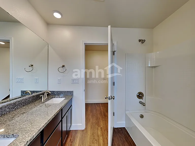 10613 138th St E — Photo 17