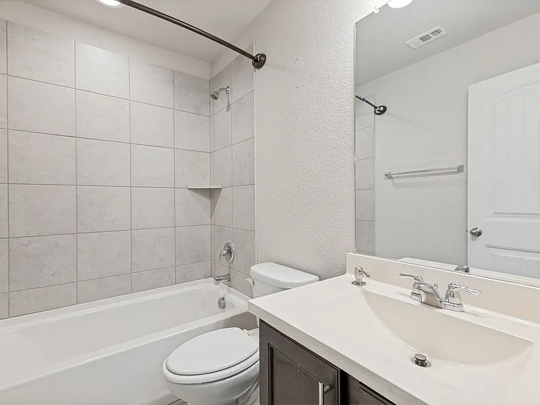 4400 Horsemint Cv — Photo 12