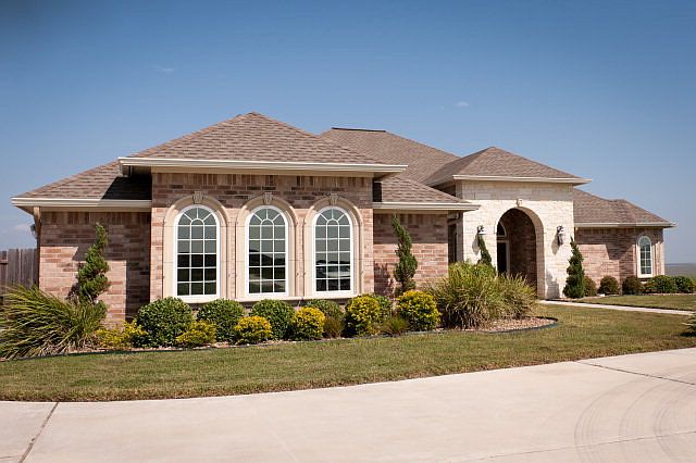 1st image of 55 Bay Shore Dr