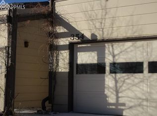 354 Raspberry Ln, Monument, CO 80132