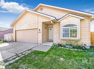 919 5th St W, Fairfield, ID 83327