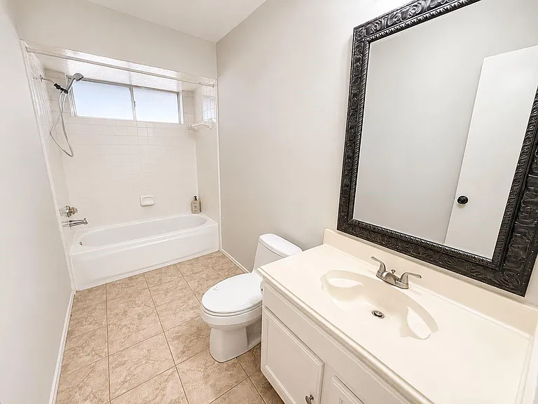 2138 Tower Bridge Rd — Photo 8