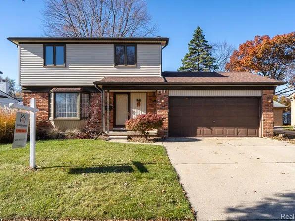 2115 Atlas Dr, Troy, MI 48083