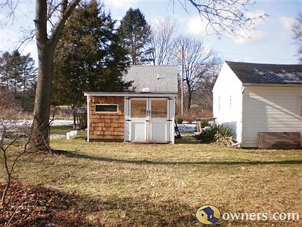 New 8x10' storage shed.