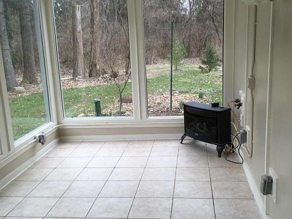 5th image of 678 Olen Dr