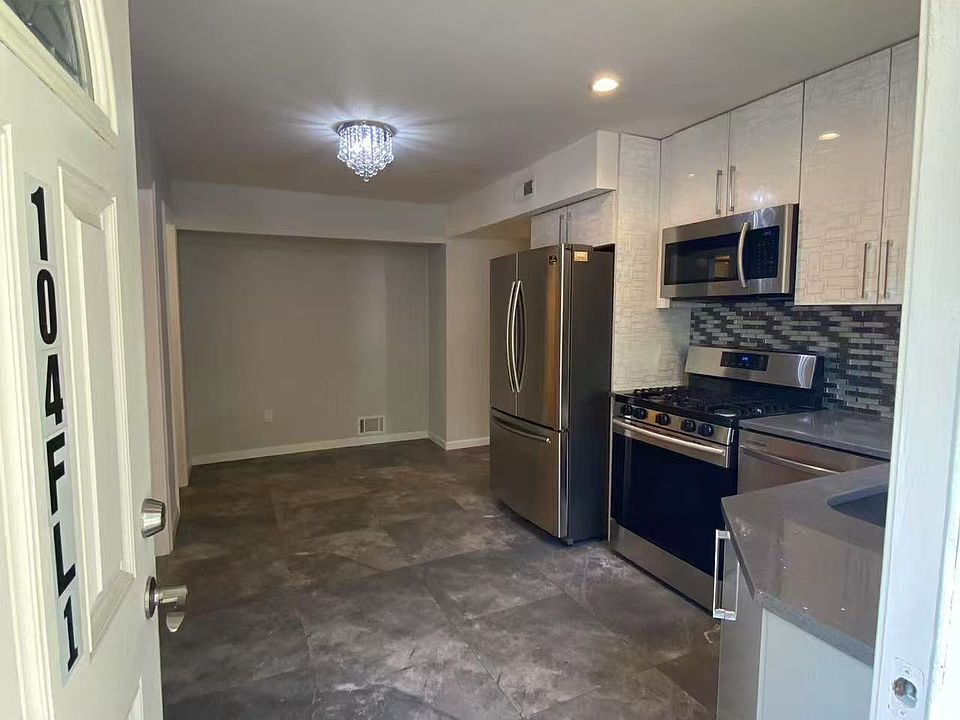 1st image of 104 Russek Dr Floor 1F