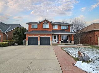 69 Jacqueline Blvd, Hamilton, ON L9B 2R2