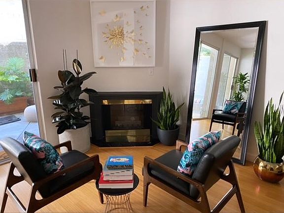 2nd image of 1840 S Beverly Glen Blvd APT 305