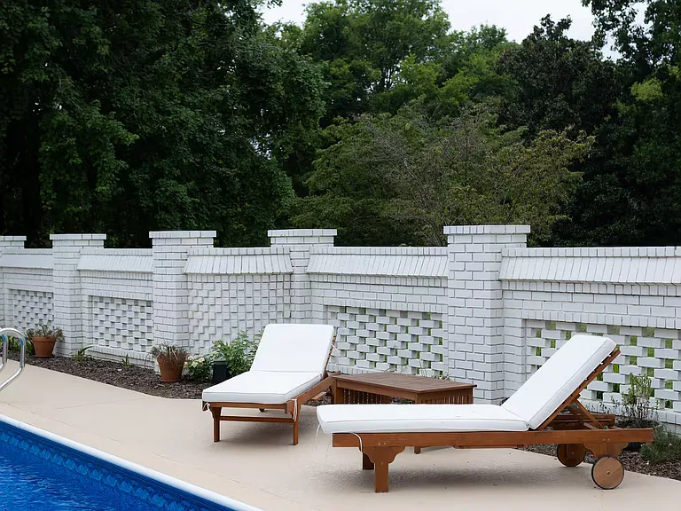 661 Bay Point Dr — Photo 44