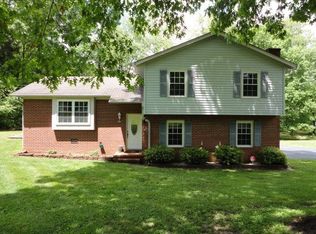 2608 Chippendale Trl, Sanford, NC 27330