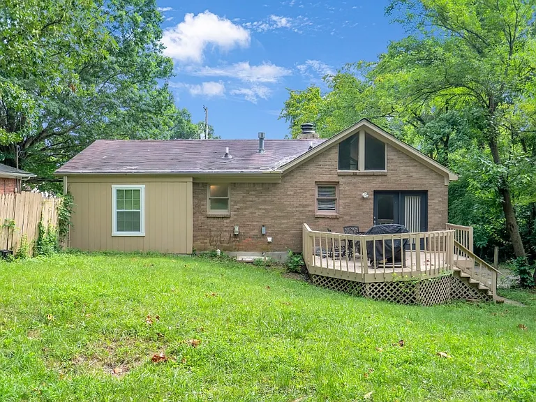 10205 Seatonville Rd — Photo 3