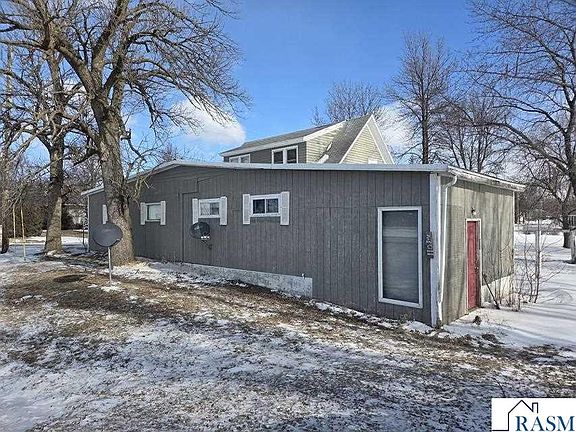 2nd image of 110 3rd St