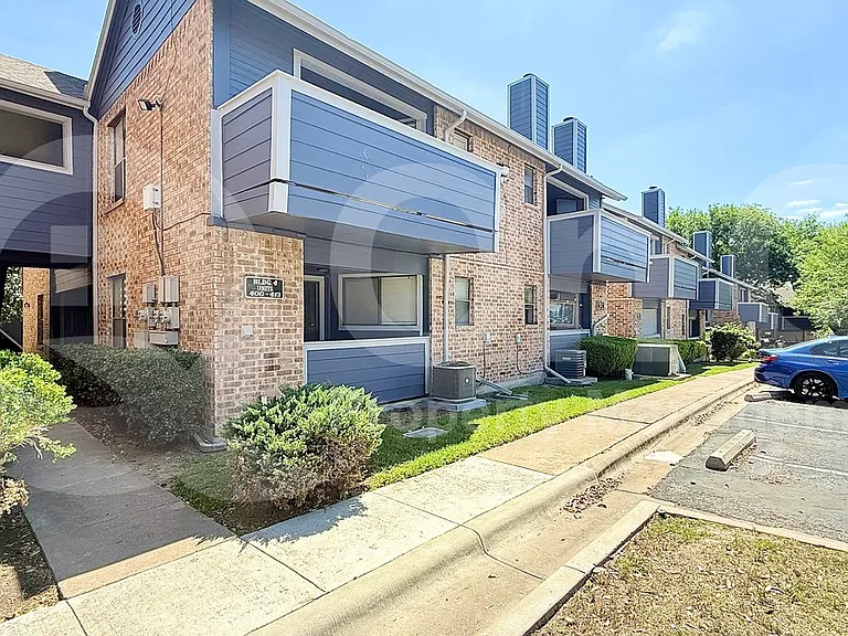 2500 Burleson Rd #401 — Photo 1
