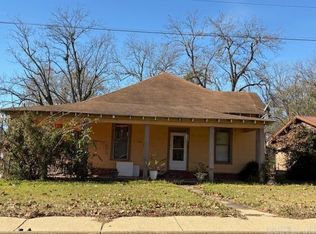 510 S Fulton St, Hope, AR 71801