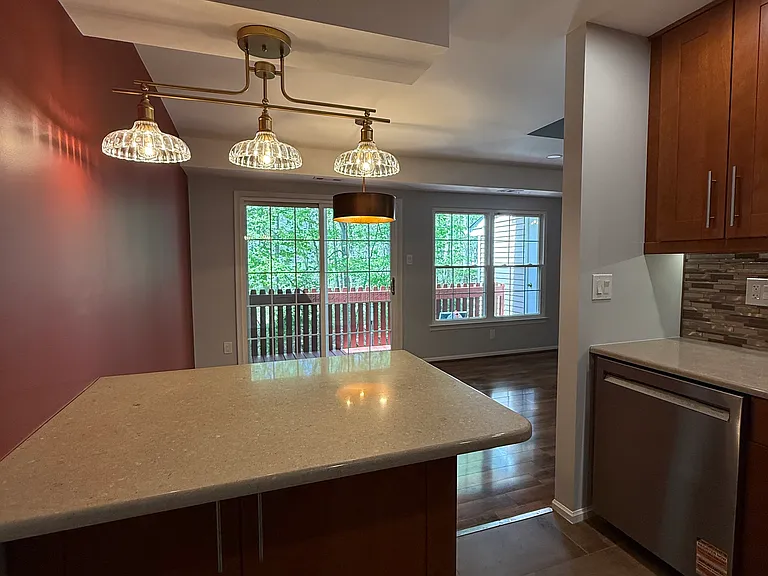 46 Woodbine Ct — Photo 10