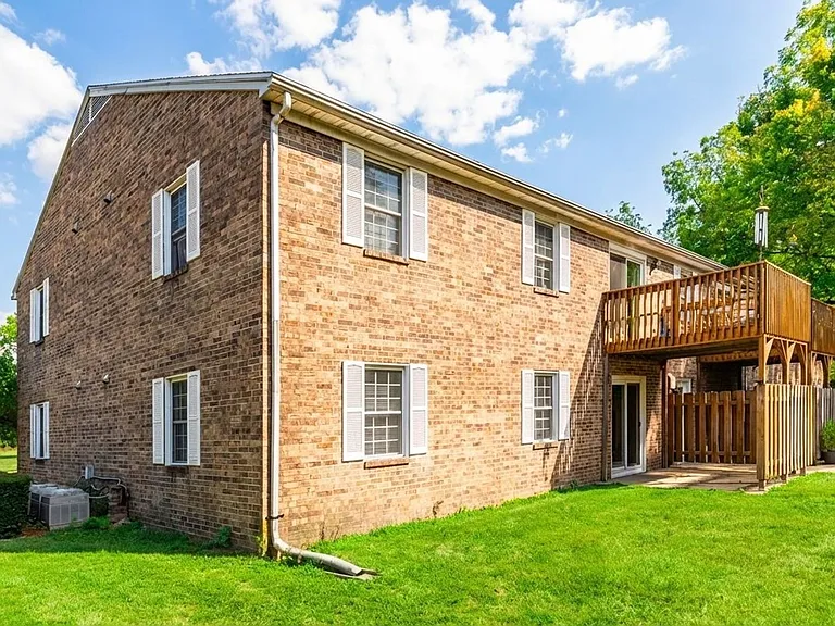 Millstone Apartments — Photo 9