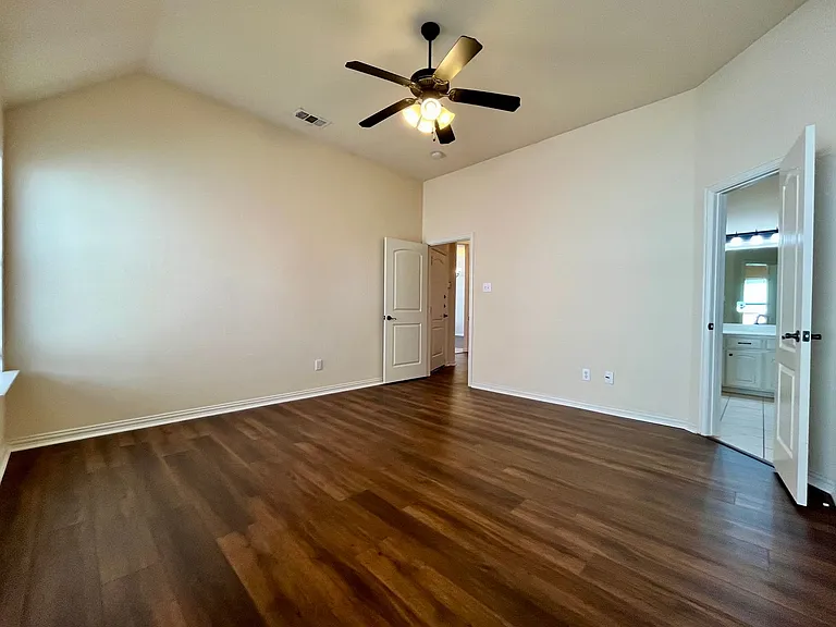 921 Raleigh Path Rd — Photo 12