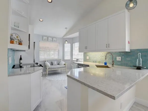 7657 Lexington Club Blvd APT C, Delray Beach, FL 33446
