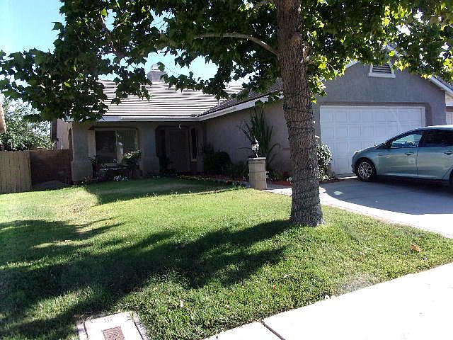 1st image of 410 E Avenue J12