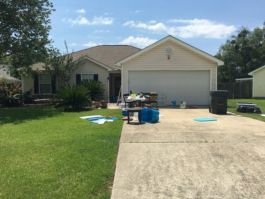 1st image of 104 Valarie Dr