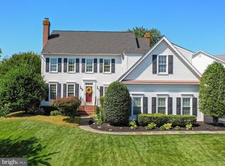 43384 Wayside Cir, Ashburn, VA 20147