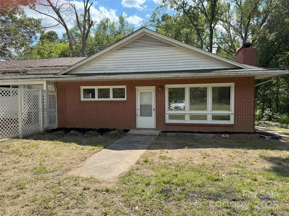 953 Pinckney Rd, Chester, SC 29706