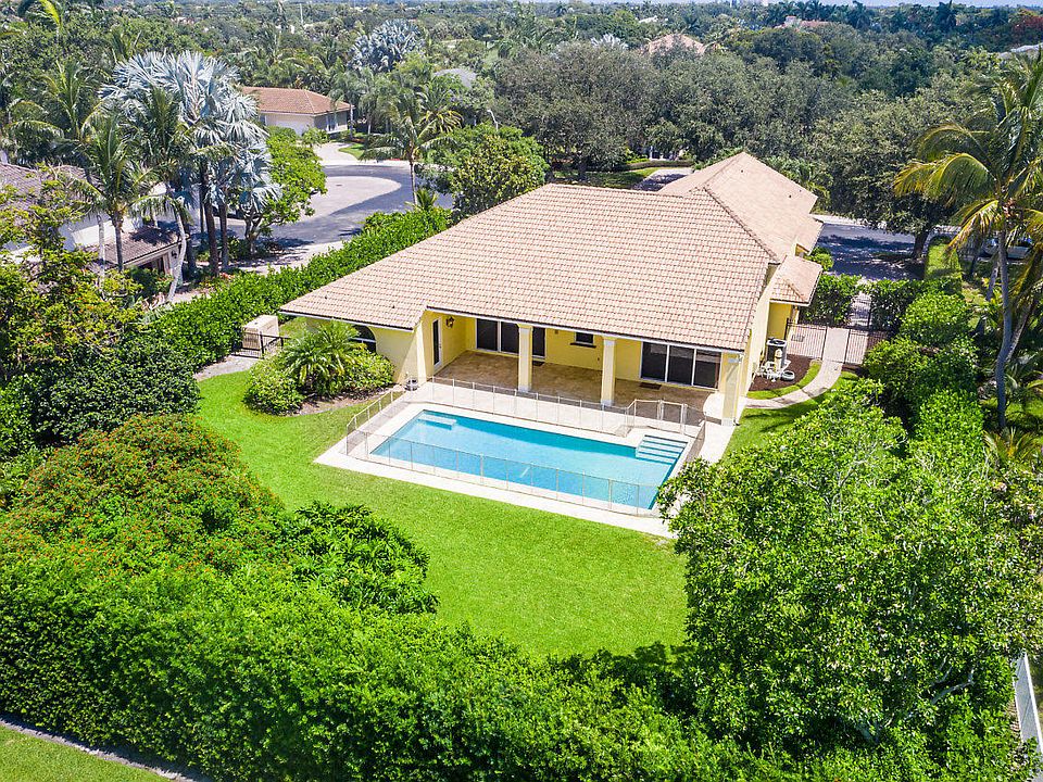 1st image of 2509 Seminole Cir