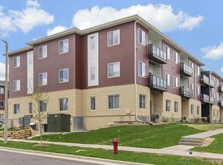 1601 N Windsor Ave UNIT 304, Cottage Grove, WI 53527