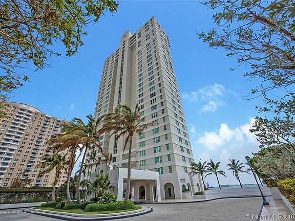 4th image of 800 Claughton Island Dr APT 2202