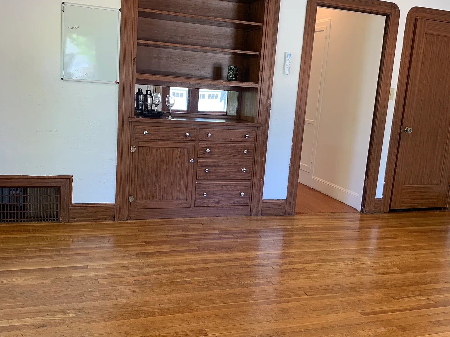 1 bed, 769 sqft, $2,585 — Photo 2