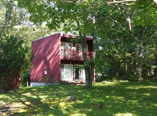 14 Bannister Ln, Wingdale, NY 12594