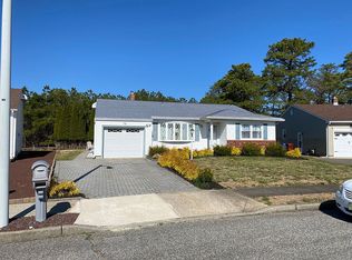 76 Westport Dr, Toms River, NJ