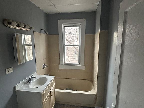 3rd image of 38-40 Redding St #3W