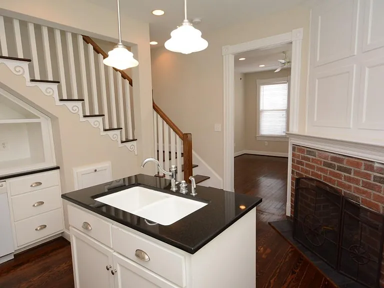 436 Dinwiddie St #2 — Photo 9