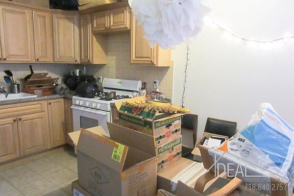 1st image of 822 Willoughby Ave