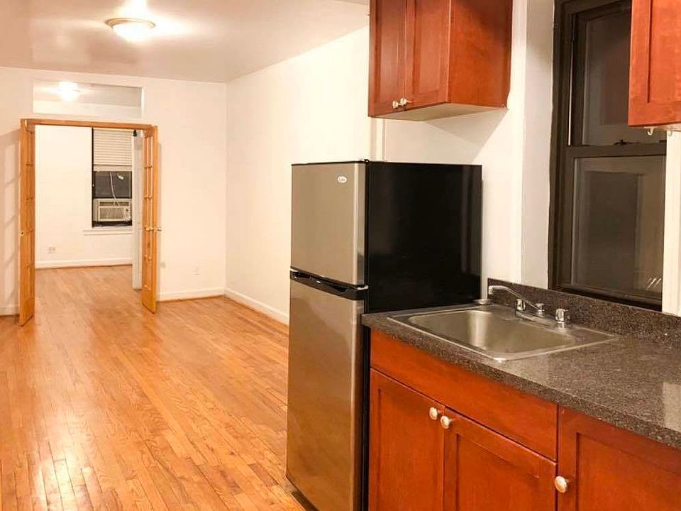 1st image of 43 Clinton St Frnt 2