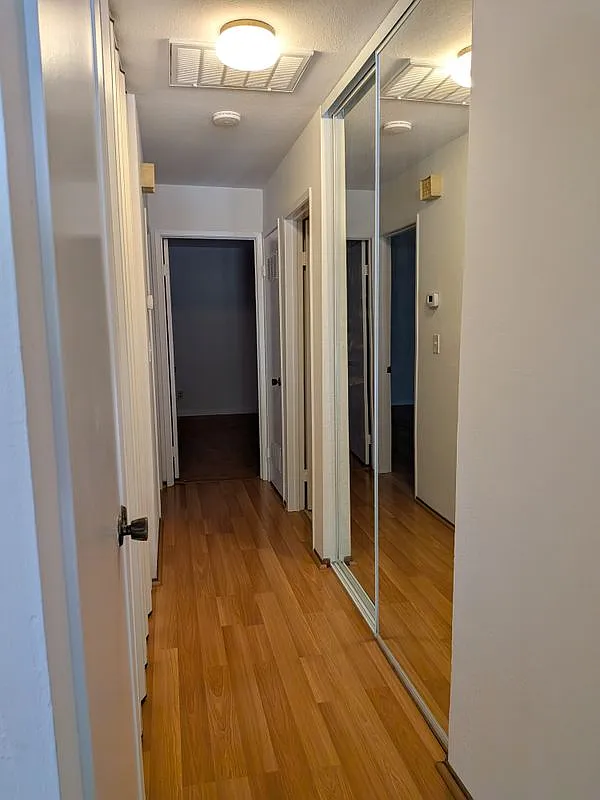 2 bed, 2.0 bath, 1078 sqft, $3,795 — Photo 4