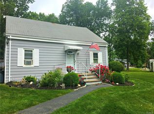 80 Lakeside Rd, Mahopac, NY 10541