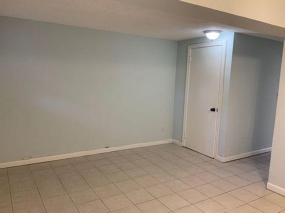 4th image of 1023 1st St N #23