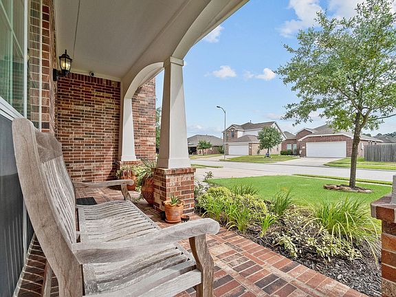 4th image of 18507 Melissa Springs Dr