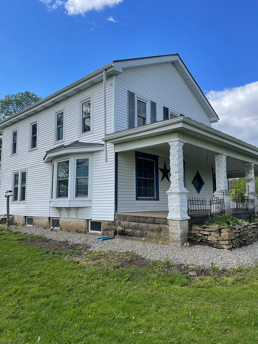 Building Photo - 19409 Roberts Rd