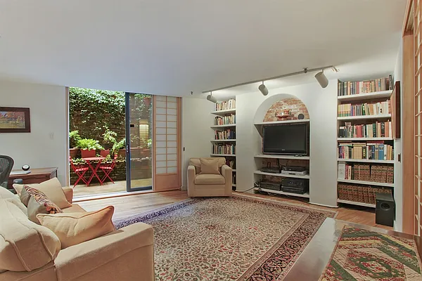 Sold by Corcoran | media 14