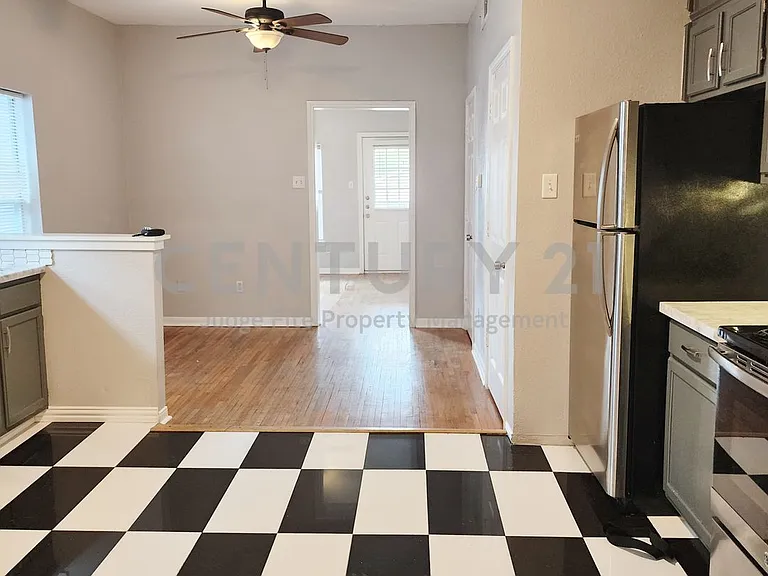 5720 1/2 Vickery Blvd — Photo 8
